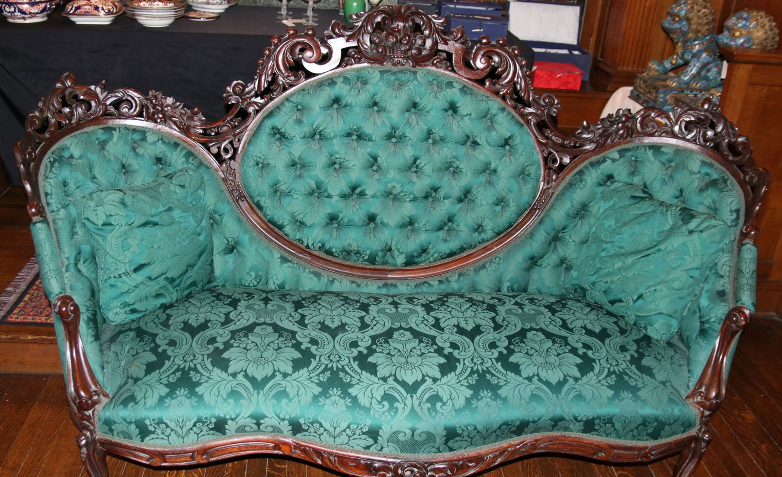 BELTER STYLE AMERICAN VICTORIAN LAMINATED ROSEWOOD SOFA (1 of 7)