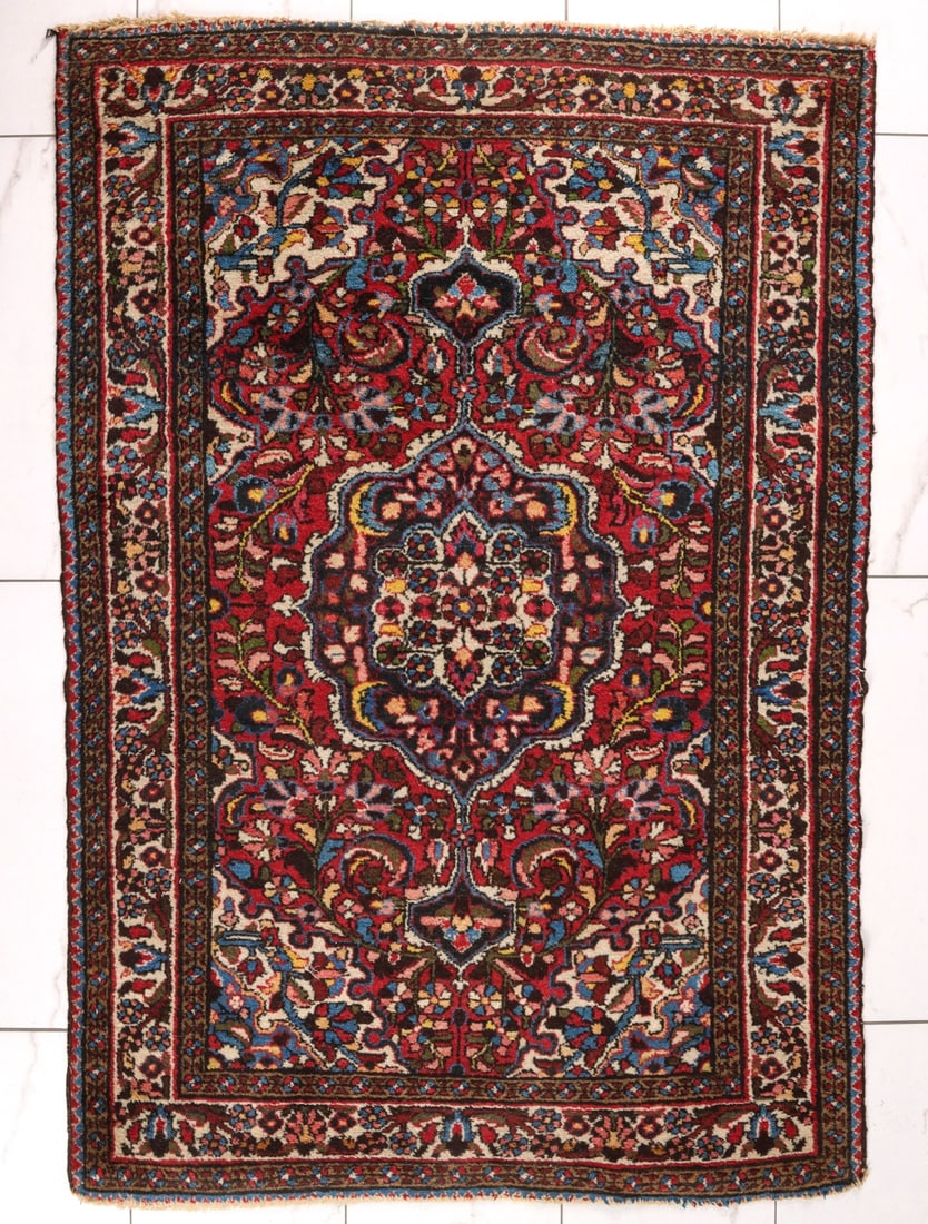 A HANDMADE PERSIAN HAMADAN RUG 3RD QUARTER OF 20TH CENT (1 of 7)
