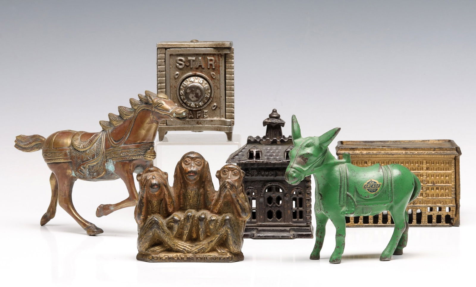 FIVE GOOD ANTIQUE CAST IRON BANKS INCLUDING ARCADE (1 of 14)