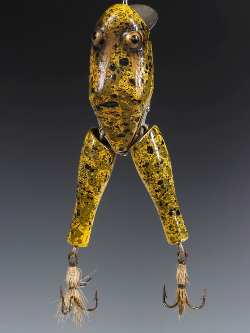 PAW PAW WOTTA FROG FISHING LURE (1 of 5)