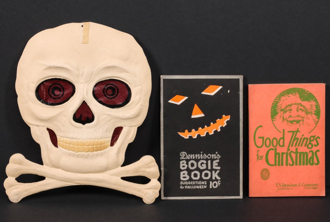 A 1922 BOGIE BOOK AND MANY OTHER GOOD HALLOWEEN ITEMS (1 of 12)