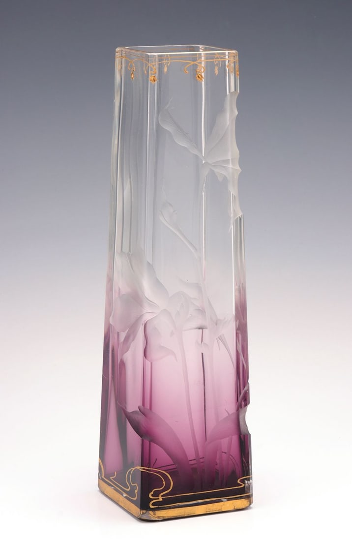 A MOSER INTAGLIO CUT ART NOUVEAU VASE WITH GILDING (1 of 11)
