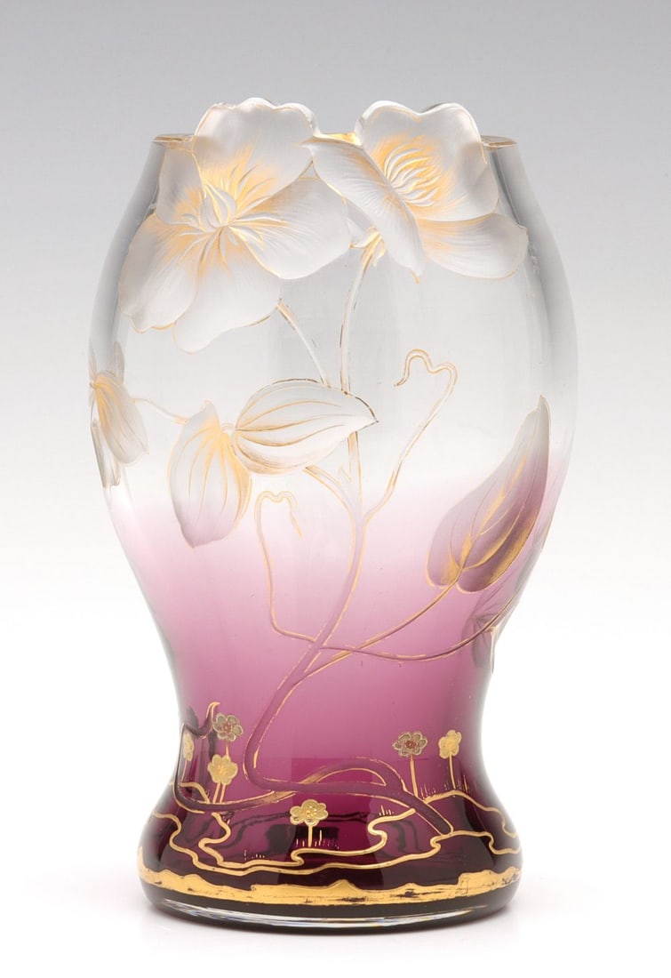 A CIRCA 1900 MOSER INTAGLIO CARVED ART NOUVEAU VASE (1 of 11)