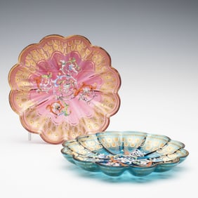 UNUSUAL MOSER GILT AND ENAMEL SCALLOPED EDGE PLATES