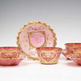 MOSER GILT AND ENAMEL FINGER BOWLS WITH UNDERPLATE