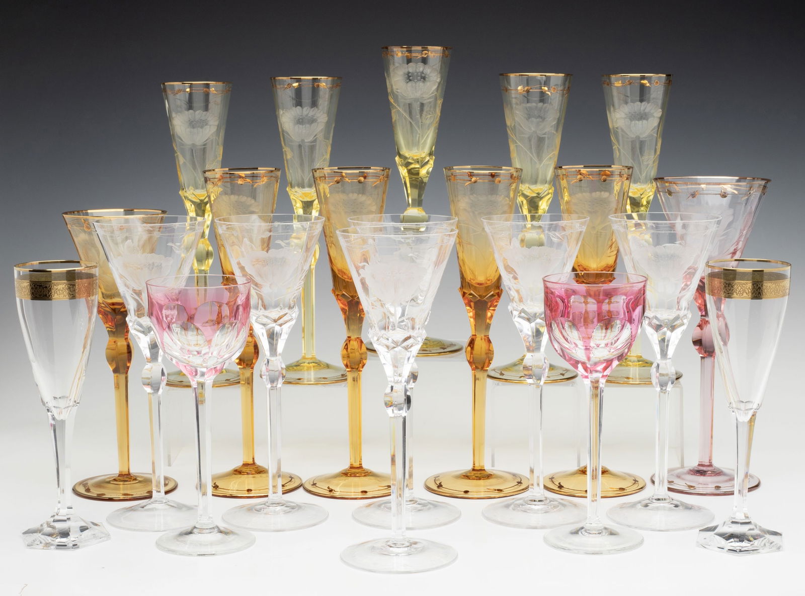 THREE COLORS AND STYLES OF MOSER PAULA PATTERN STEMS (1 of 17)