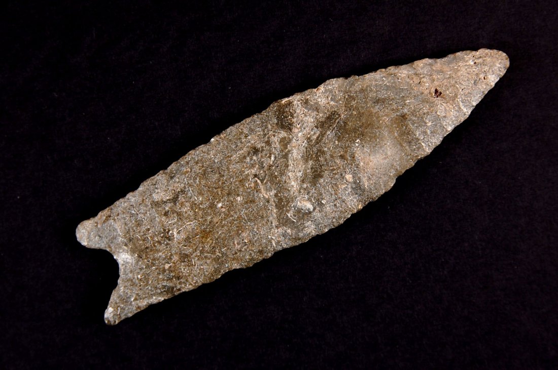 DALTON POINT, 4.25 INCHES: Found in a sandbar in the Kaw River near Kansas City, Wyandotte Co. KS 4.25 x 1.25 inches. Guaranteed Authentic. This lot is subject to a 21 day return privilege guarantee. If, in the opinion of Tom D