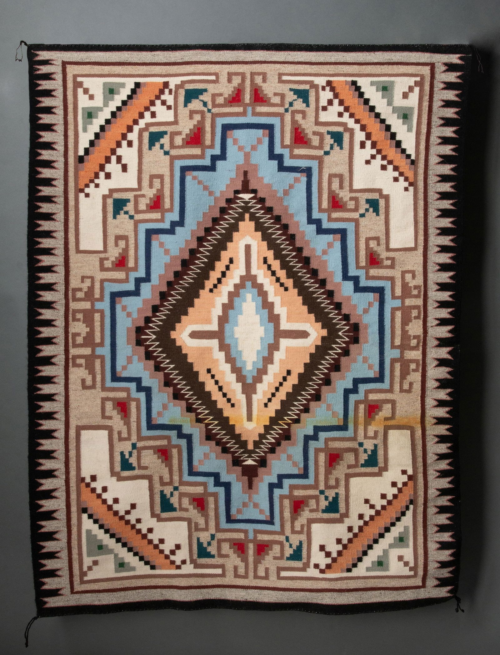 A LILLY TSOSIE NAVAJO BURNTWATER WEAVING IN 16 COLORS (1 of 14)
