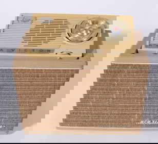 RCA VICTOR TRANSISTOR RADIO W/AUXILIARY SPEAKER, 1959