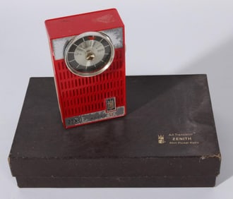 ZENITH ROYAL 50 TRANSISTOR RADIO WITH BOX, 1963