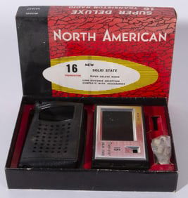 NORTH AMERICAN SA-1647 TRANSISTOR RADIO W/BOX, C. 1965