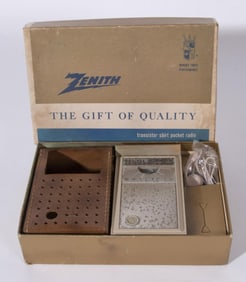 ZENITH ROYAL 85 TRANSISTOR RADIO W/BOX, CIRCA 1965