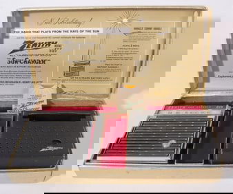 ZENITH SUN-CHARGER ROYAL 555 SOLAR POWERED RADIO, 1965