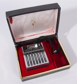 ZENITH ROYAL 20 MICRO TRANSISTOR RADIO W/BOX, 1968