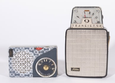 TWO TOSHIBA TRANSISTOR RADIOS, CIRCA 1960