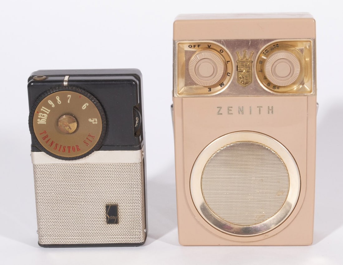 TANGO PINK ZENITH AND SONY TRANSISTOR RADIOS (1 of 7)