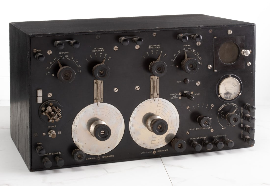 WIRELESS SPECIALTY APPARATUS CO. RECEIVER FOR US NAVY (1 of 11)