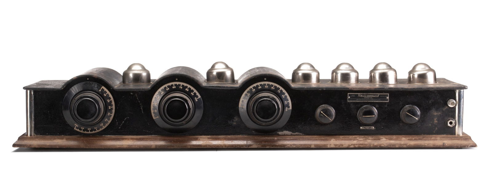 A NEUTROWOUND CO. SUPER SIX BREADBOARD RADIO CIRCA 1926 (1 of 15)