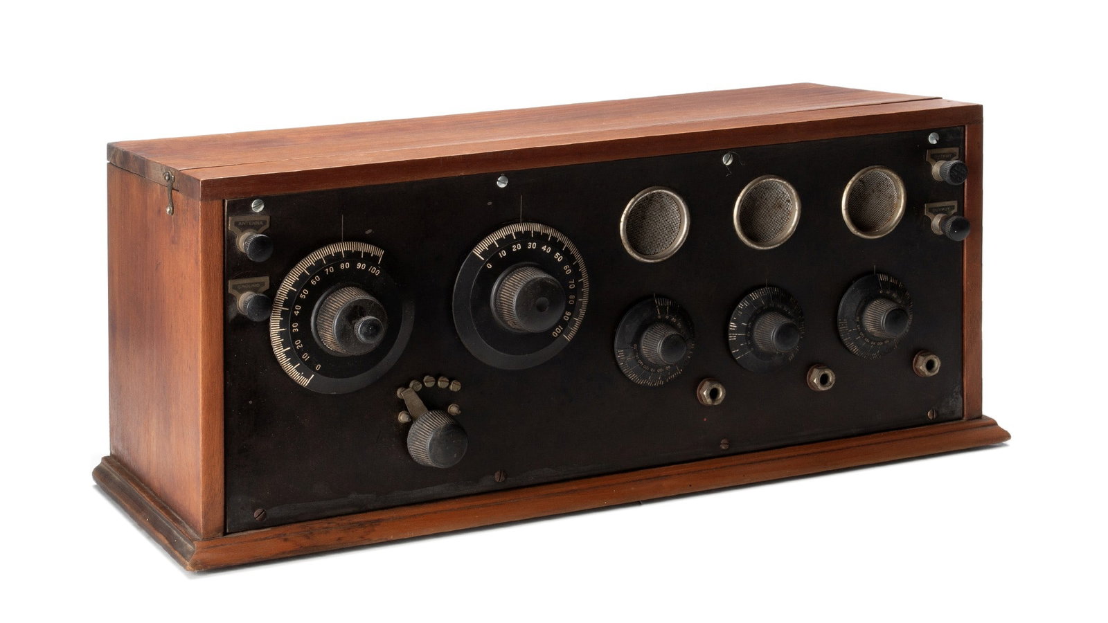 A CIRCA 1923 RADIO BY TREGO MFG KANSAS CITY, MO: Trego Radio, Kansas City, MO, circa 1923. Case branded 'This Cabinet Made by International Equip. Co., K.C.MO.' The operating condition is unknown. Measures 19 inches long. Without proof of exemption,