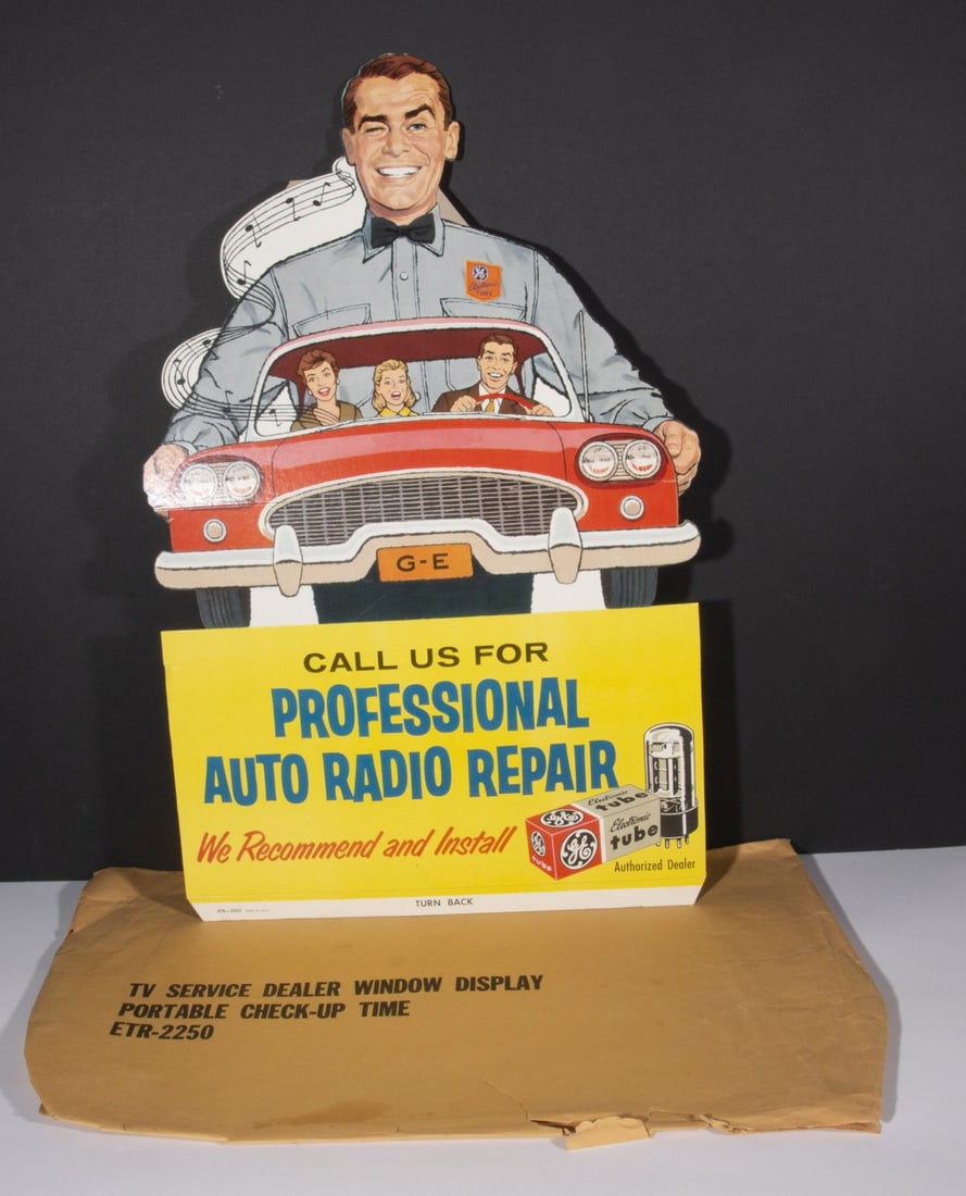 A LARGE BRIGHT MID 20TH CENT GE TUBE ADVERTISING SIGN (1 of 5)