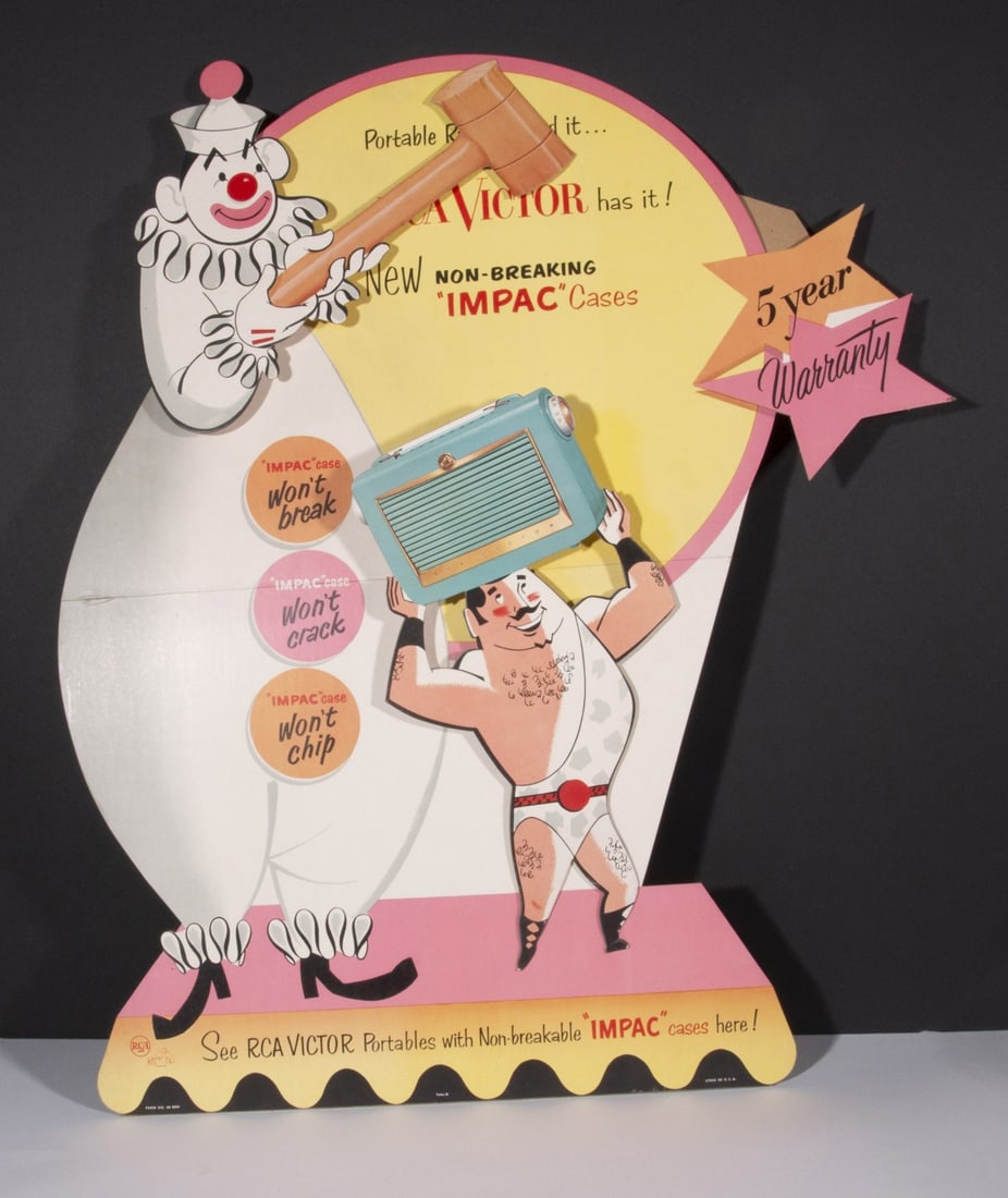 A MID 20C. RCA VICTOR PORTABLE RADIO MECHANICAL SIGN (1 of 7)