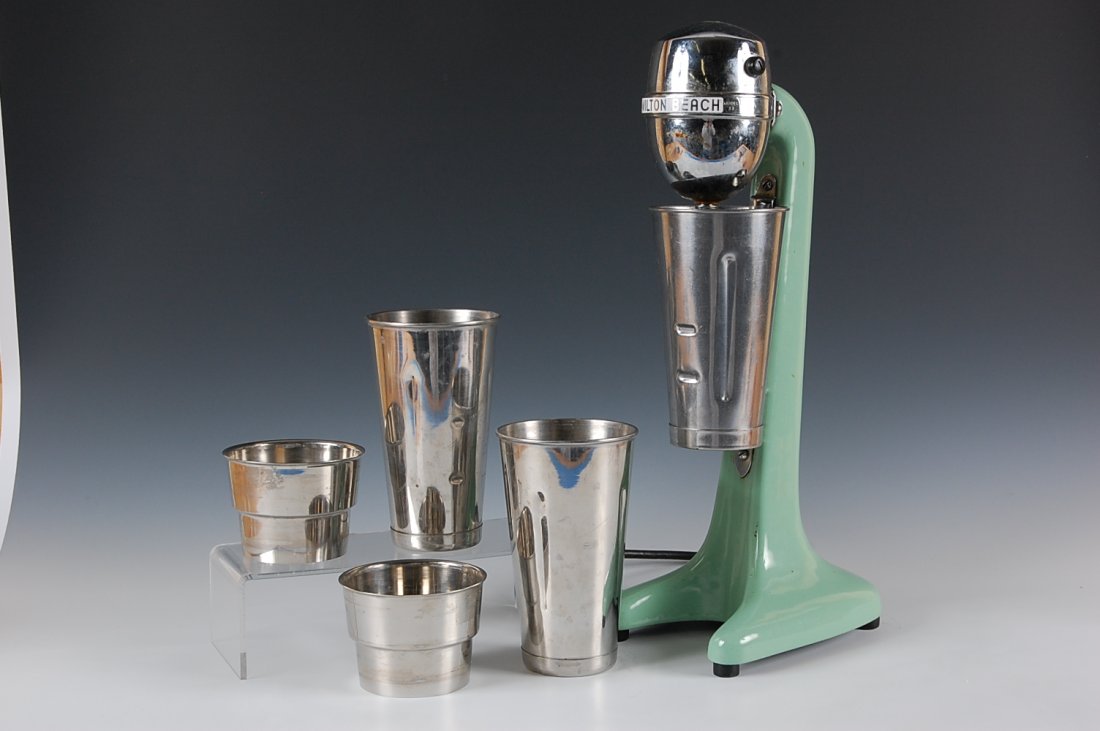 CIRCA 1940S HAMILTON BEACH MALT MIXER MODEL 33