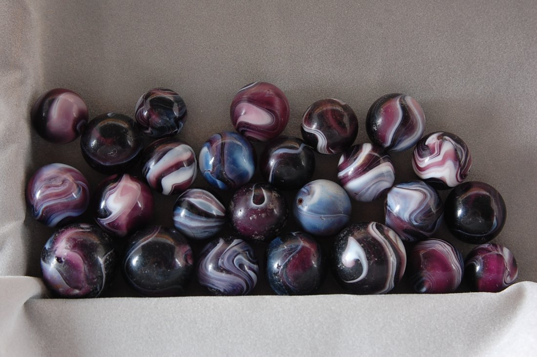 MARBLES BAG OF PURPLE SLAG MARBLES, 5/8 TO 7/8''