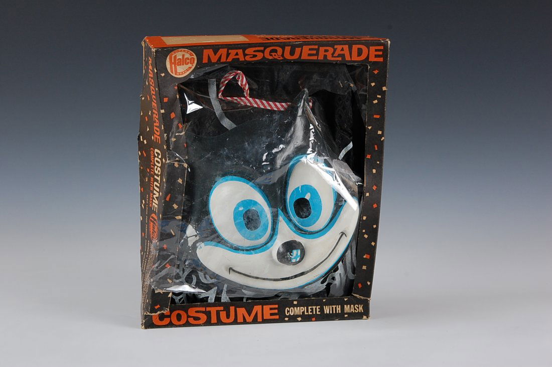 FELIX THE CAT MASQUERADE COSTUME IN ORIGINAL BOX: Child's size. Boxed costume measures 2.25 x 11.25 x 9 inches.