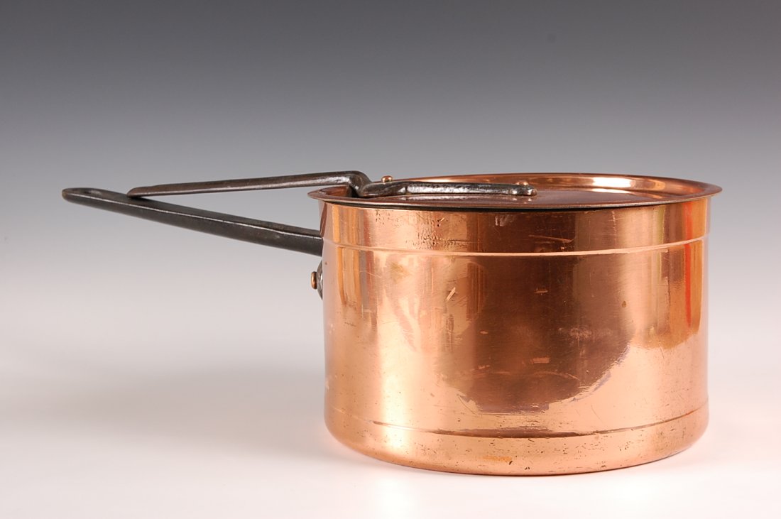 GREAT ANTIQUE COPPER SAUCE PAN WITH COVER: Stamped number 28 top and bottom. Measures 7.25" x 23.25".