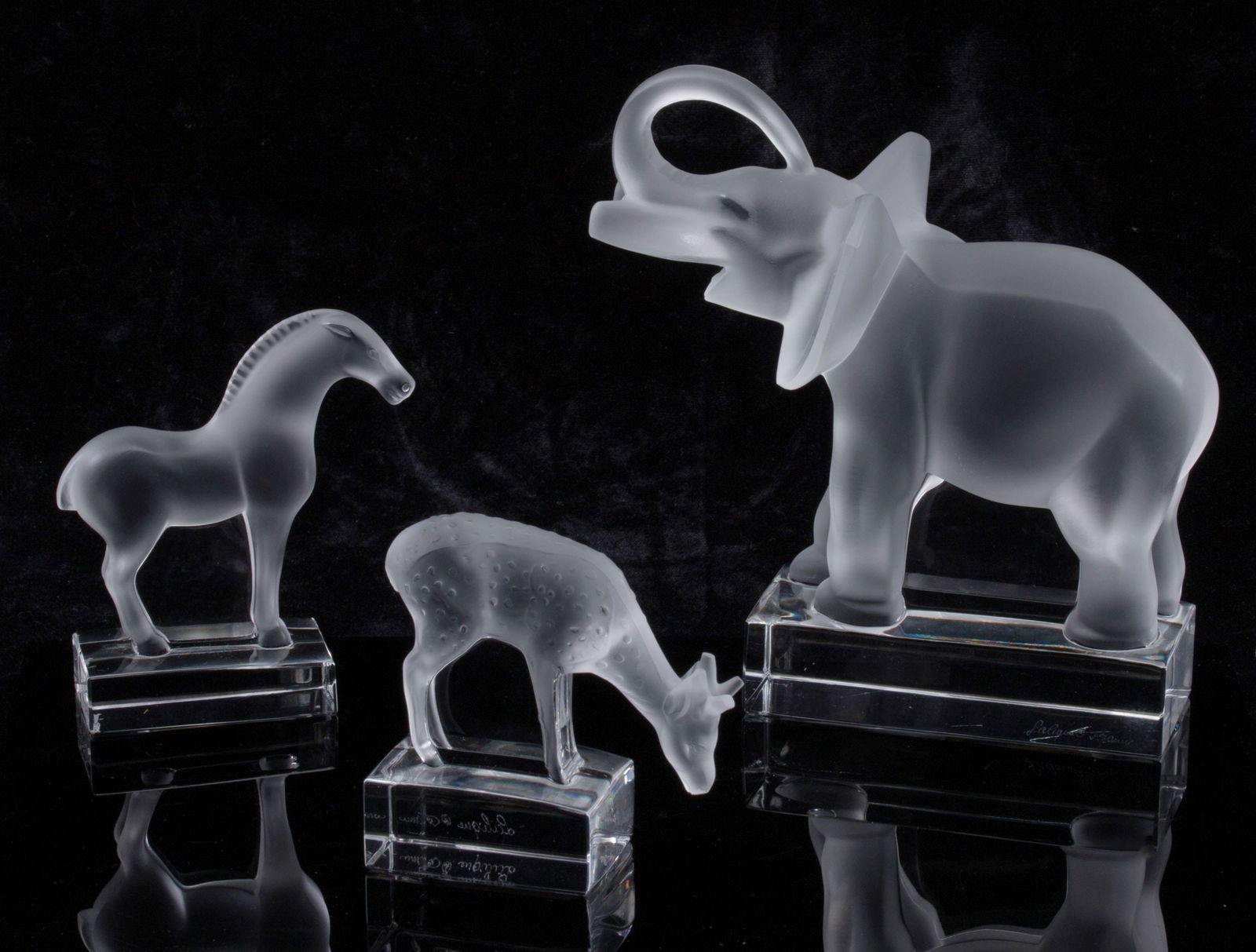 FRENCH CRYSTAL FROSTED ANIMAL STATUETTES SIGNED LALIQUE (1 of 14)