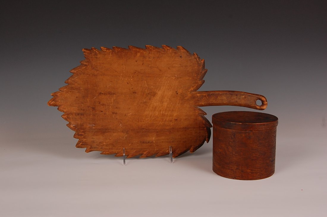 19TH C. LEAF SHAPE CUTTING BOARD BENTWOOD PANTRY BOX: A nice brass tack ash wood pantry box with good patina measures 4 x 4.5" along with an interesting leaf shape cutting board that measures 17.75 inches.