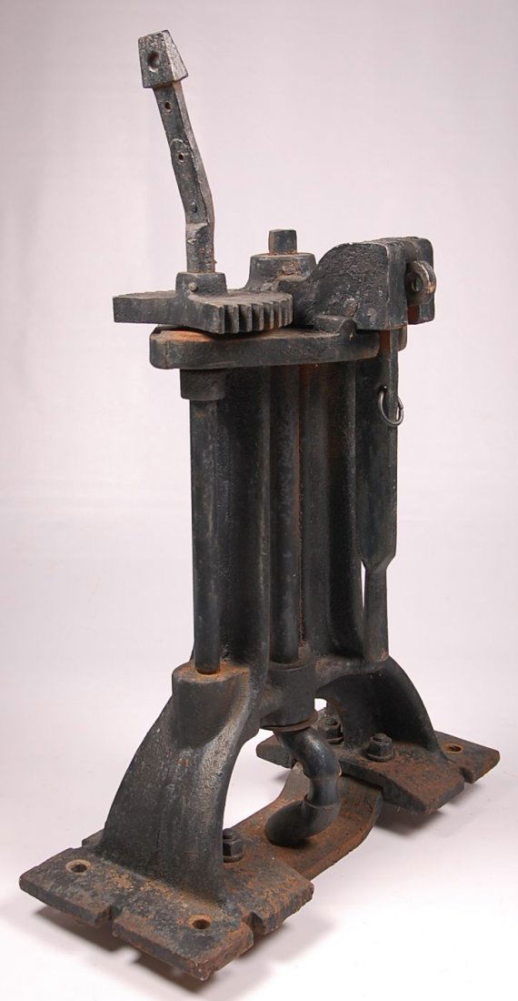 IRON RAILROAD SWITCH STAND