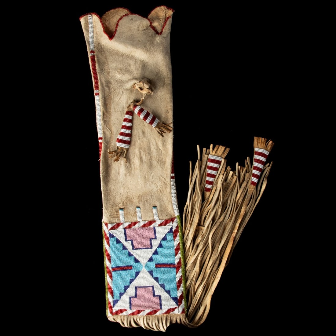 A GOOD NORTHERN PLAINS BEADED TOBACCO BAG CIRCA 1900 (1 of 19)
