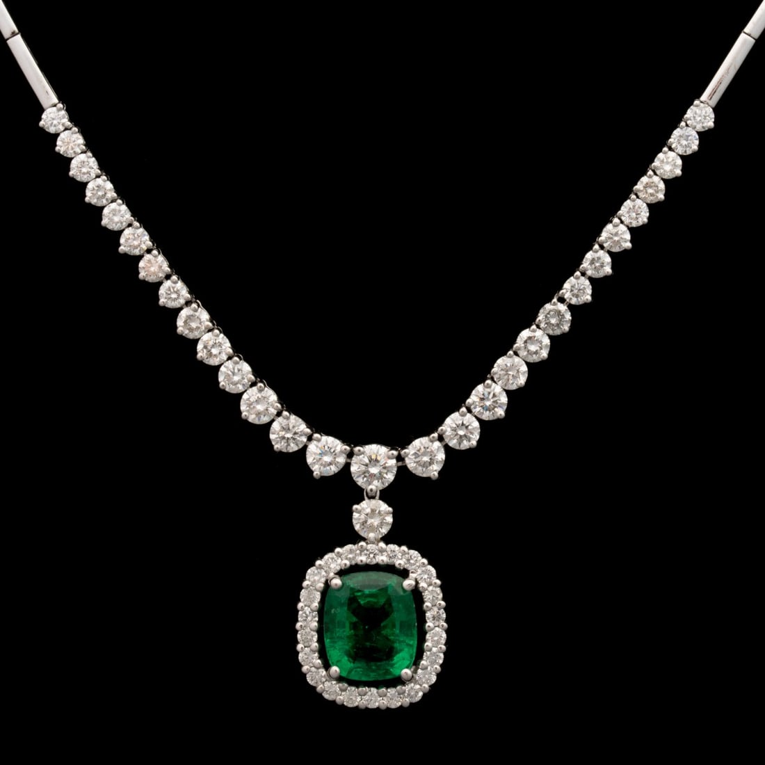 AN 18K GOLD, DIAMOND AND ZAMBIA EMERALD NECKLACE (1 of 10)