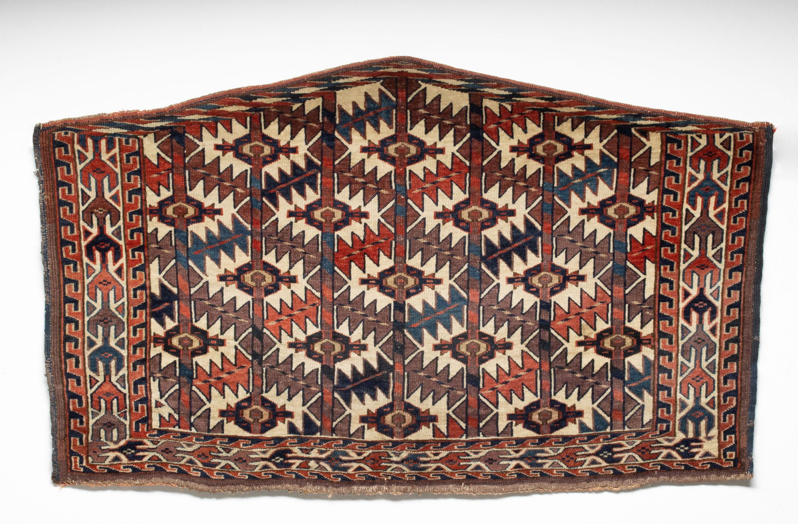 A YOMUT AZMALYK, WEST TURKESTAN. 3RD QUARTER 19TH C. (1 of 14)