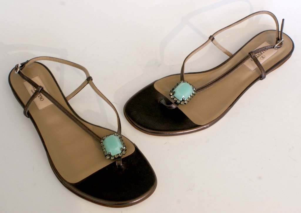 VALENTINO THONG SANDAL FLAT w JEWEL, SZ 6.5: Flat all-leather sandals with turquoise-colored stone with rhinestones, no box. Size 6.5 (37) New, never worn.