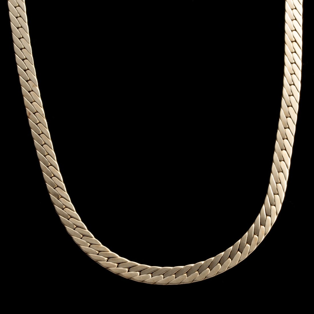 AN ITALIAN 14K GOLD FLAT WIDE HERRINGBONE NECKLACE (1 of 4)