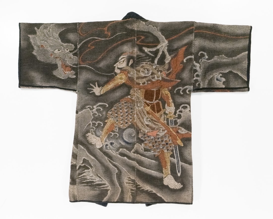 A STRIKING SAMURAI & DRAGON JAPANESE ''FIREMAN'S'' COAT (1 of 3)