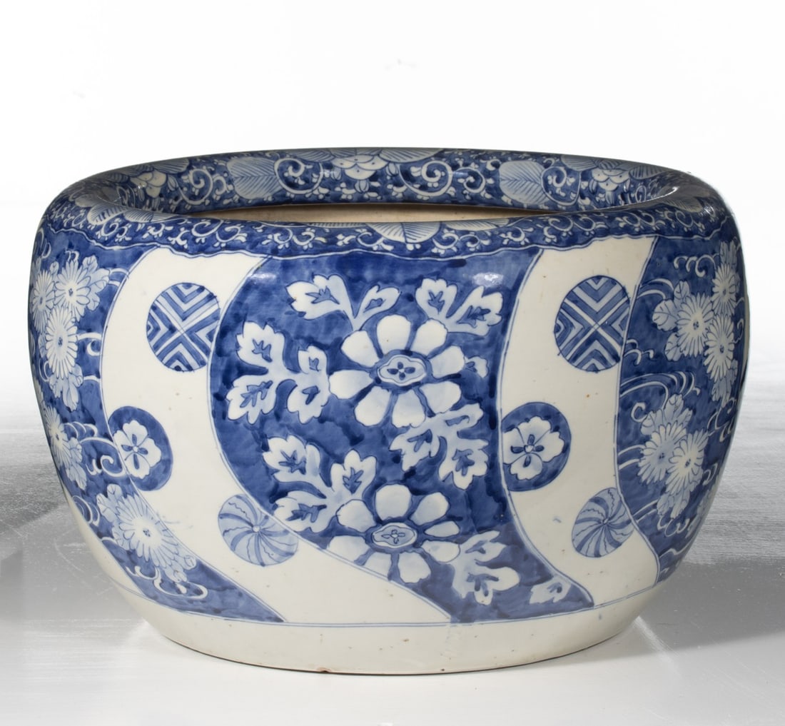 AN EARLY 20C. JAPANESE HIBACHI WITH PAINTED PANELS (1 of 8)