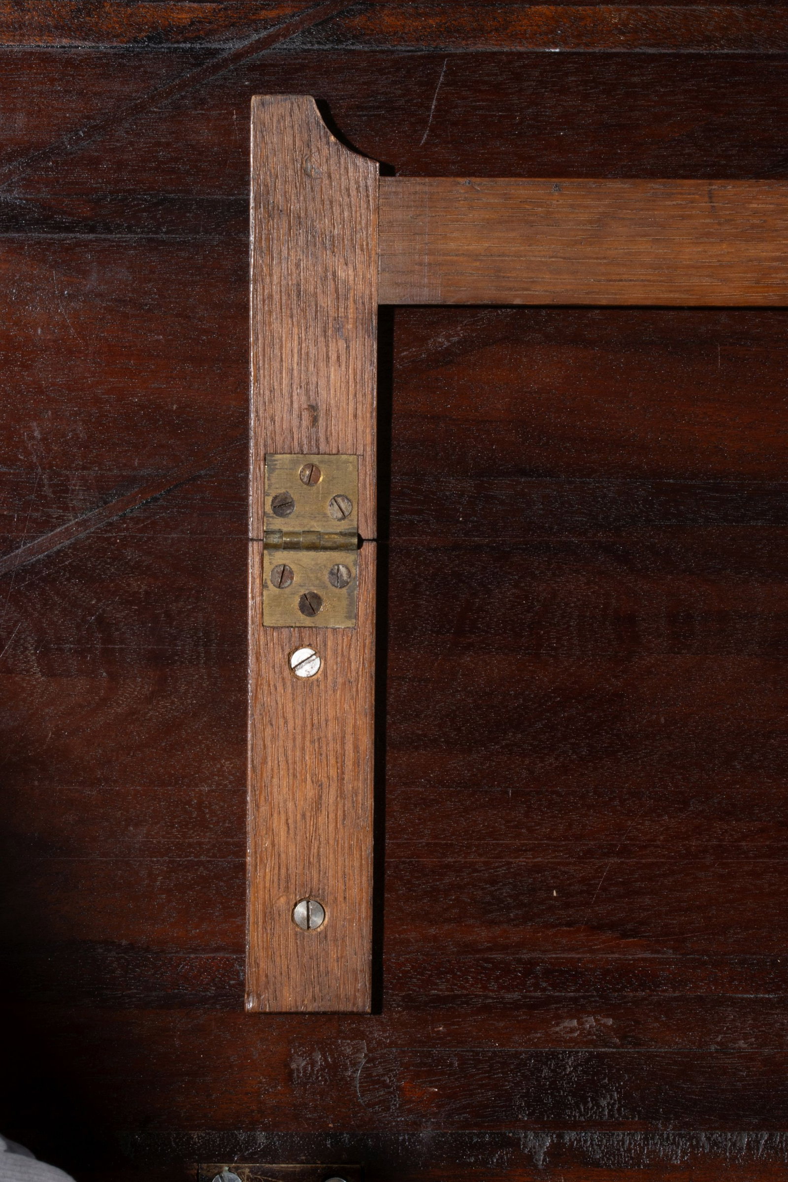 AN ADJUSTABLE 19TH CENTURY STANDING ARCHITECT'S TABLE - 12