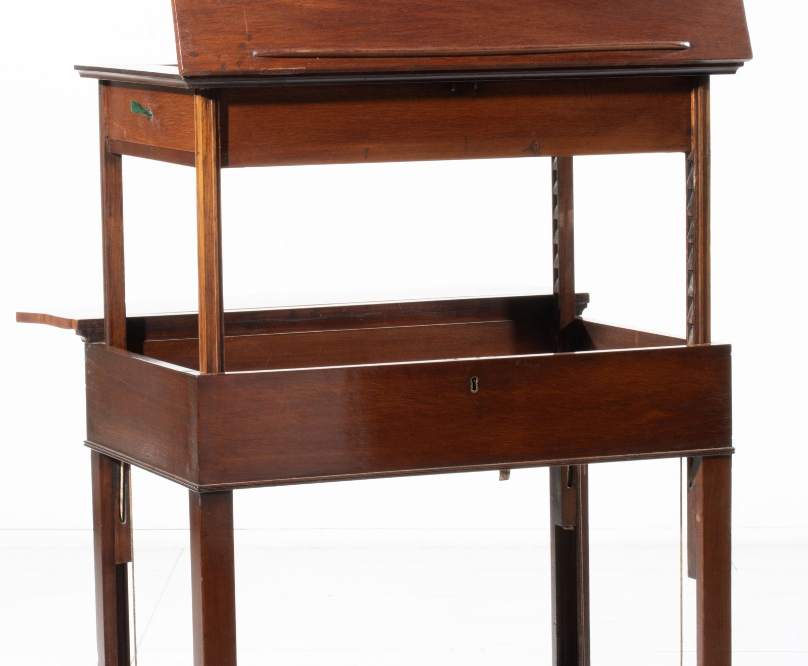 AN ADJUSTABLE 19TH CENTURY STANDING ARCHITECT'S TABLE - 8