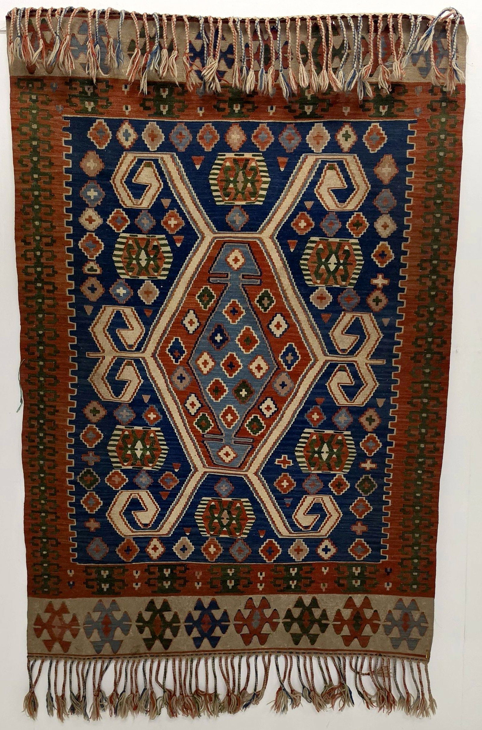 A FINE MODERN TURKISH KELIM, CENTRAL TURKIYE (1 of 2)