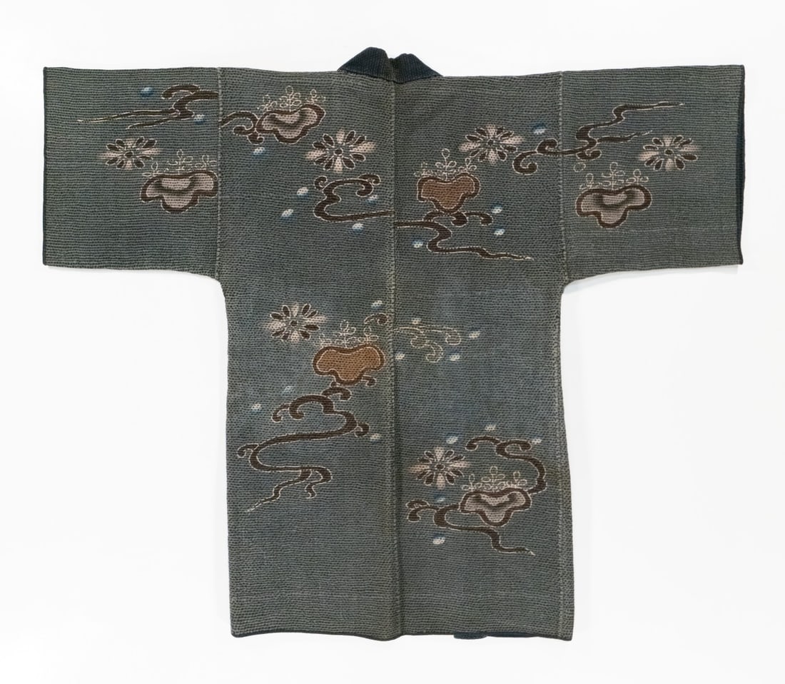 A MEIJI DECORATED JAPANESE FIREMAN'S COAT, ADAIR ESTATE (1 of 3)