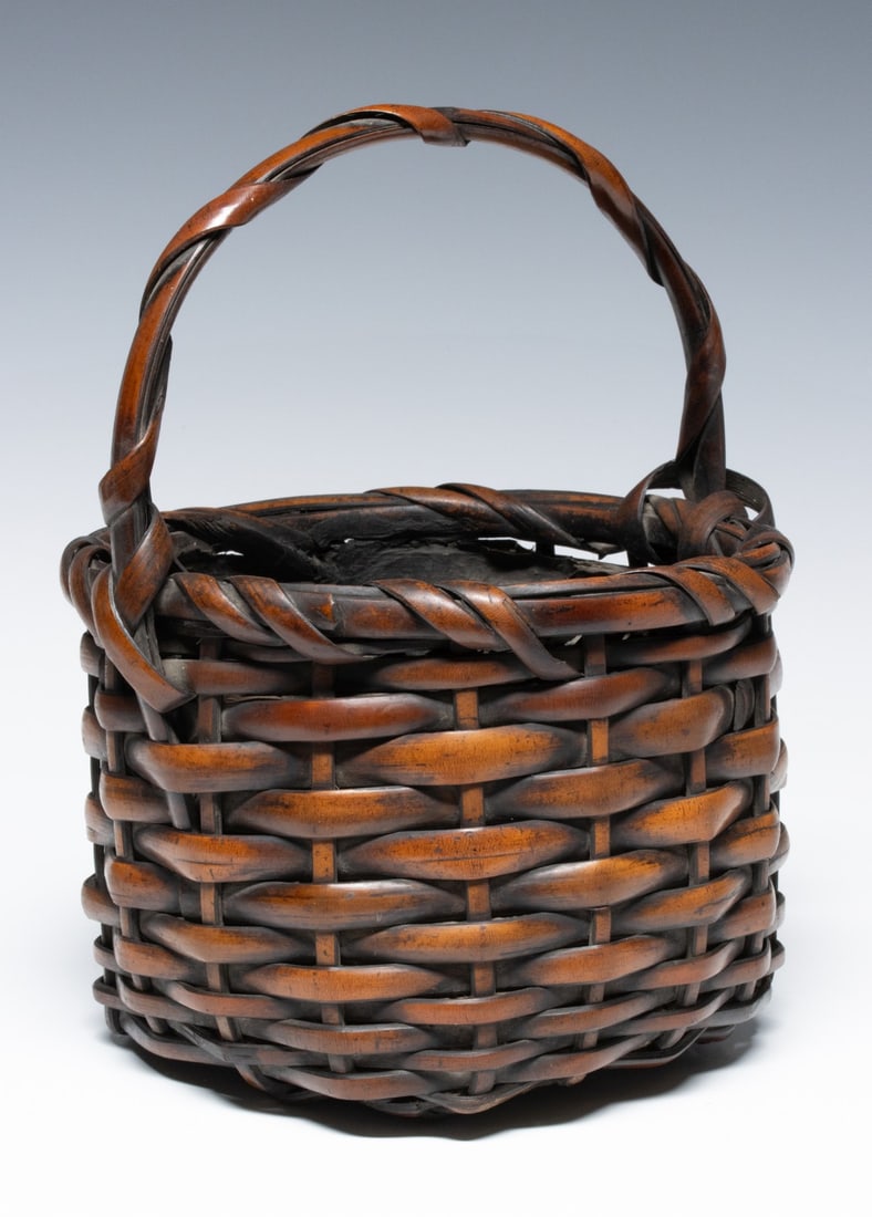 A BEAUTIFULLY CRAFTED UTILITARIAN BASKET, ADAIR ESTATE (1 of 7)
