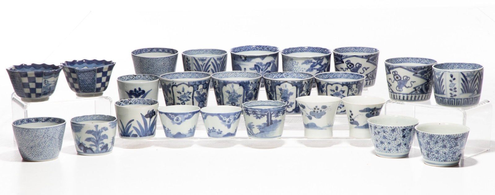 A COLLECTION OF ANTIQUE JAPANESE BLUE & WHITE PORCELAIN (1 of 11)