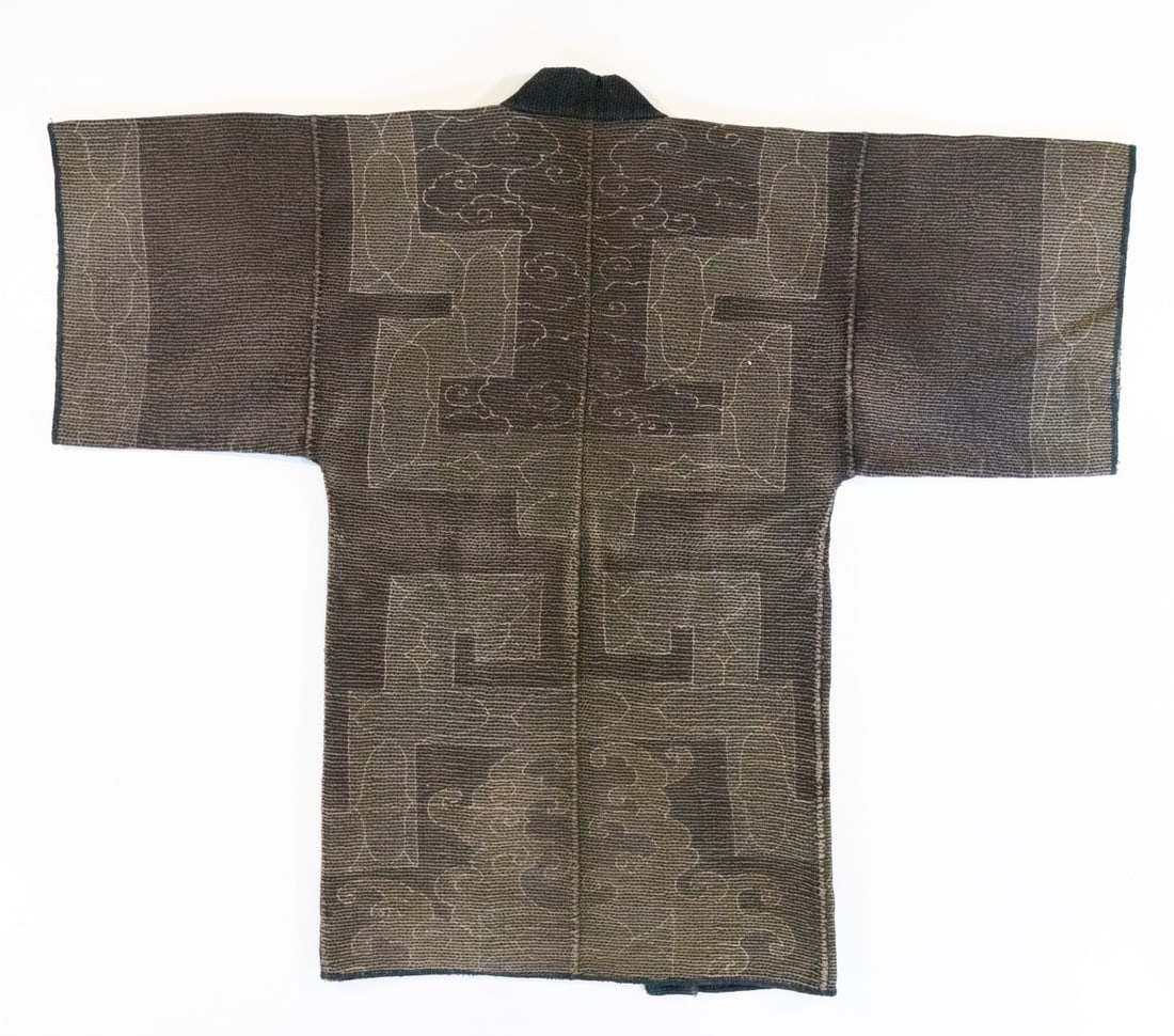 AN UNUSUAL CLOUD MOTIF JAPANESE FIREFIGHTER'S JACKET (1 of 3)