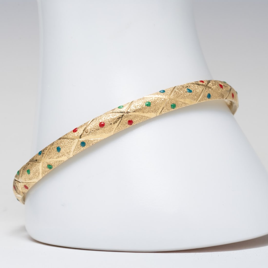A LADIES 14K GOLD ENGRAVED BANGLE WITH ENAMELING (1 of 7)