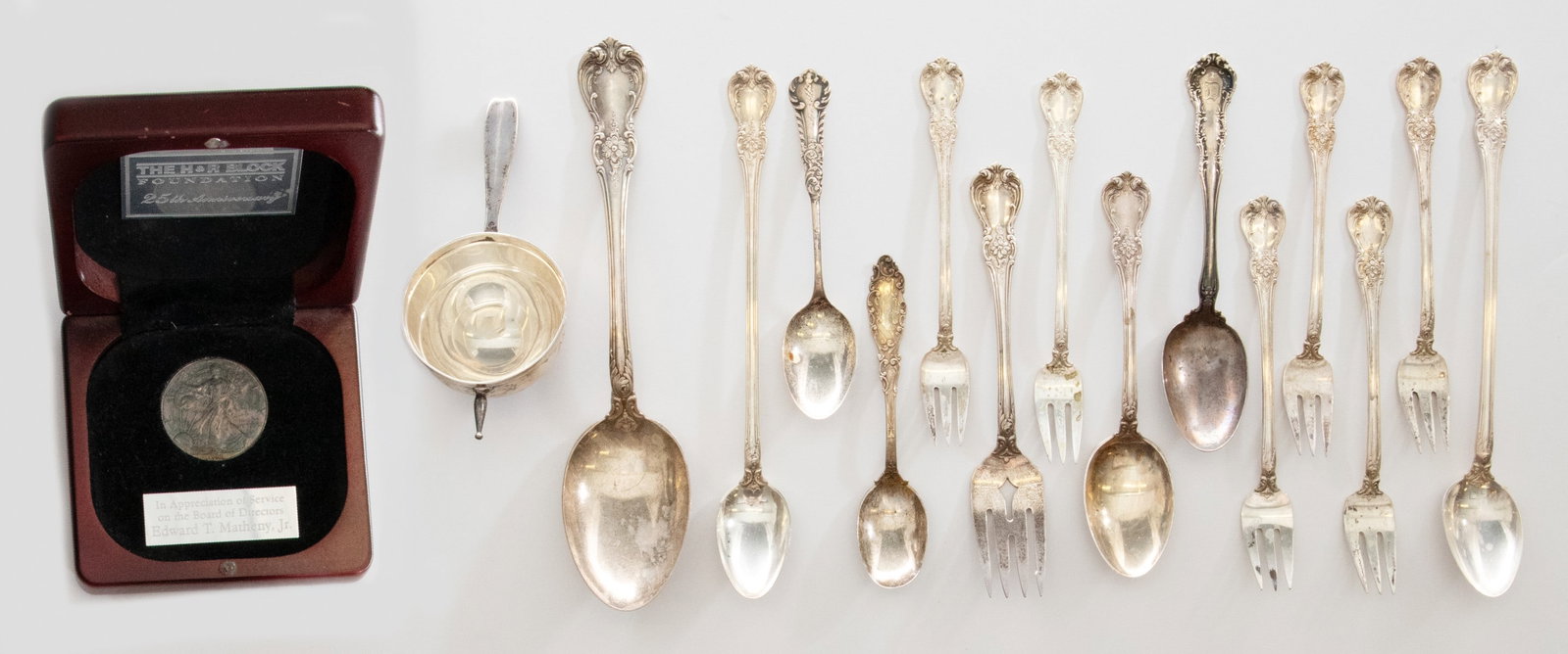 AN ESTATE LOT OF STERLING SILVER INCL TIFFANY JIGGER (1 of 8)