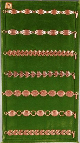 SEVEN COPPER LINK BRACELETS BY BELL TRADING POST: Seven vintage solid copper link bracelets, unmarked. Measure 7.5 inches each.