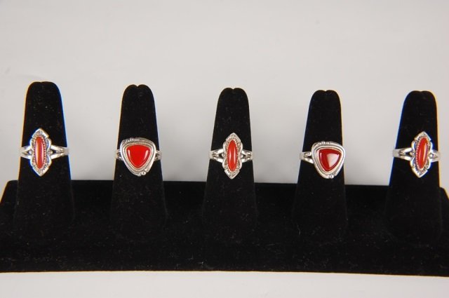 FIVE STERLING & CARNELIAN RINGS BY BELL, SZ 7.5-8: Carnelian gem stones in sterling silver settings, all are signed with the Bell Trading Post logo and marked sterling. Sizes 7.5 and 8.